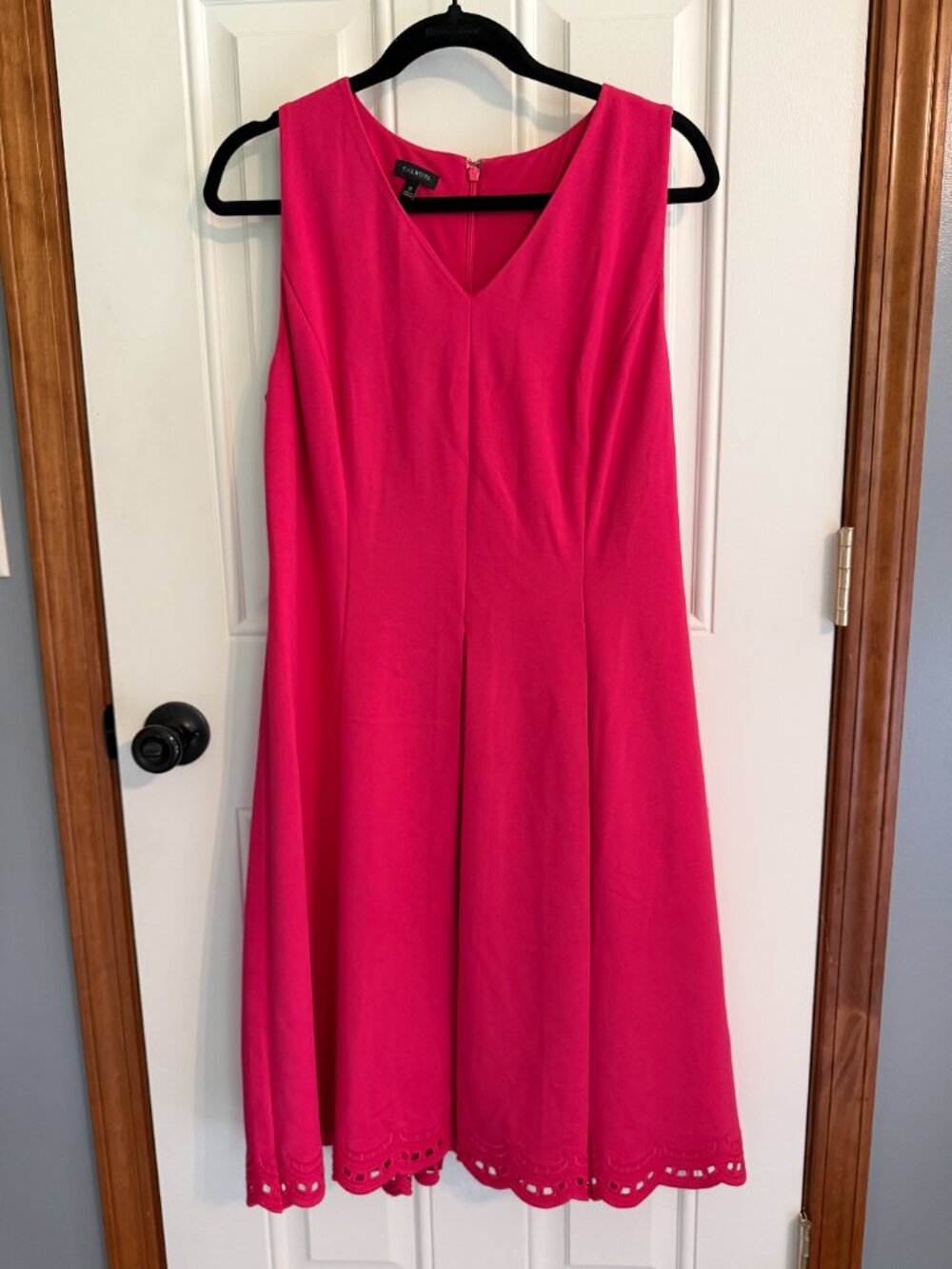 Talbots Women's Sheath Dress 12 -Fuscia V- Neck Back Zip with Hem Detailing